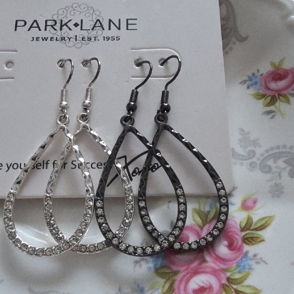 Bundle 2 Pairs Park Lane Silver and Black Crystal Earrings Tear Drop Shape💧